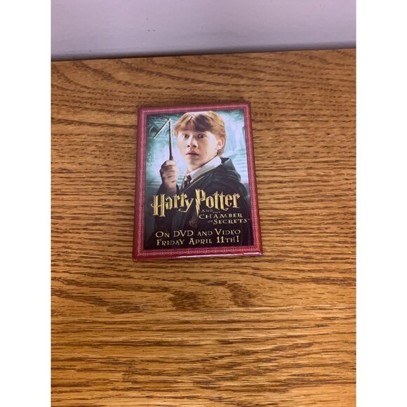 Ron Weasley Harry Potter & The Chamber of Secrets Promotional Pin Button Pinback - Picture 1 of 2